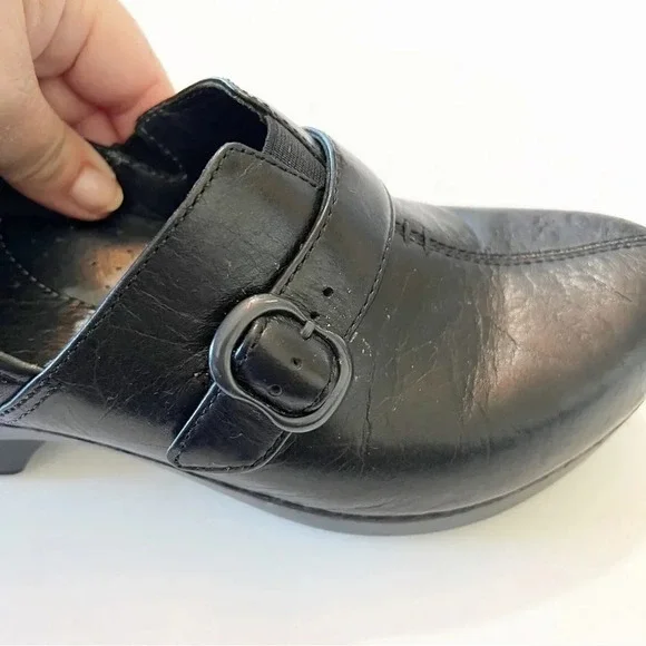 Dansko Tamara Clogs Black Leather Women’s Size 38 EU Buckle Detail Comfort Work - Picture 7 of 14